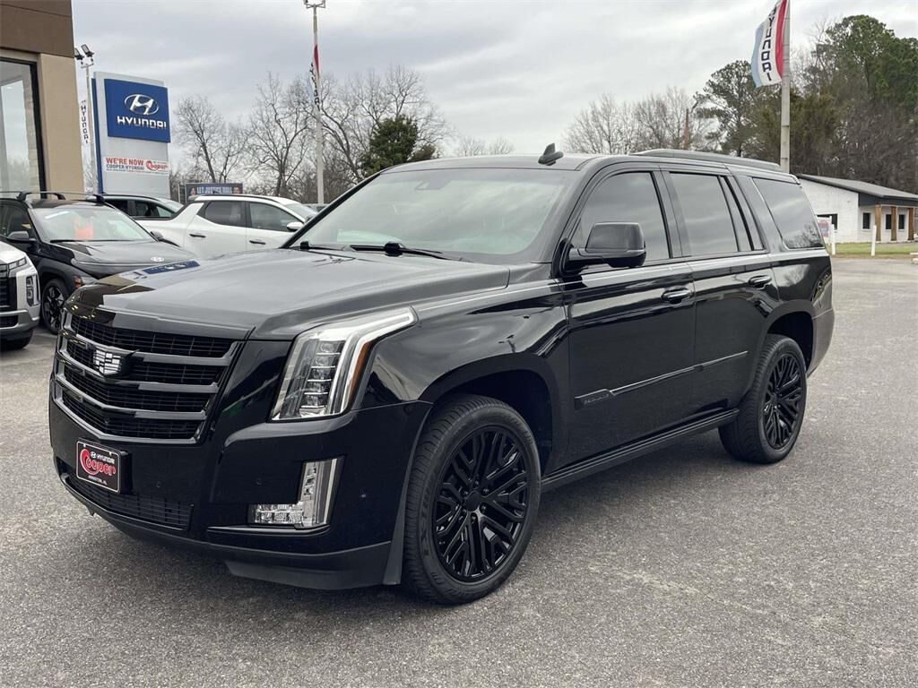 2020 CADILLAC Escalade
