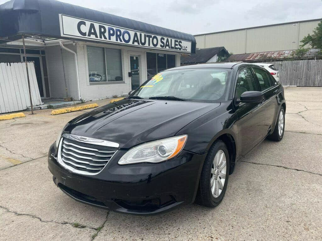2011 CHRYSLER 200
