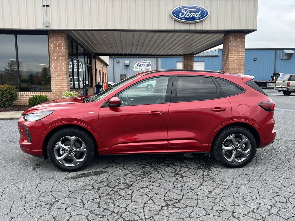 2023 FORD Escape