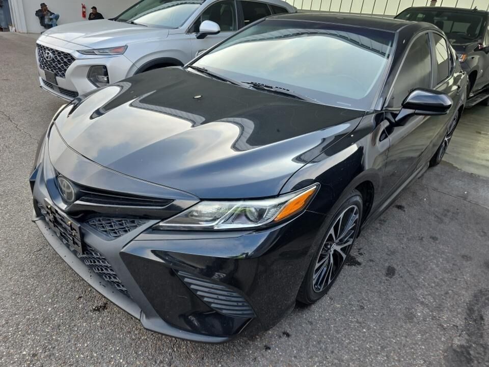 2019 TOYOTA Camry