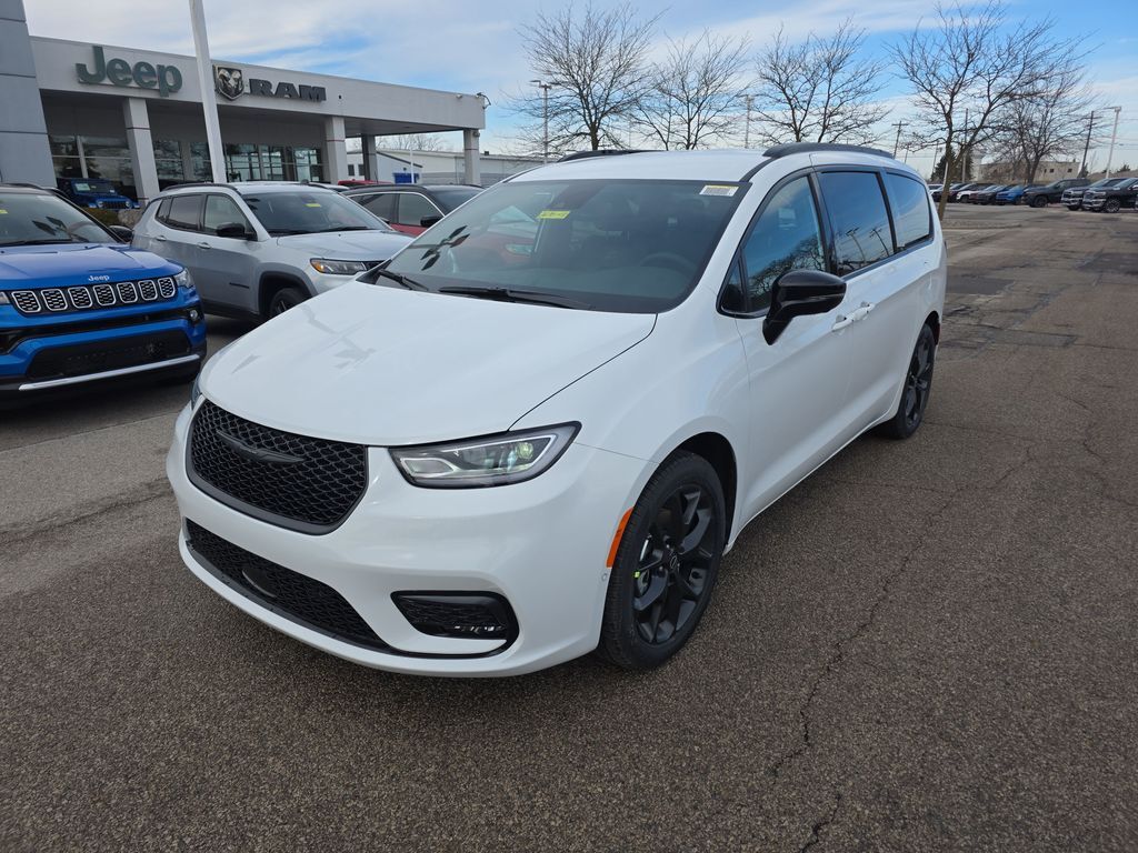 2026 CHRYSLER Pacifica
