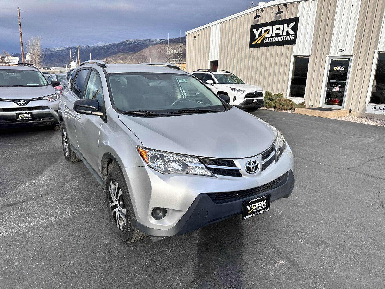 2015 TOYOTA RAV4