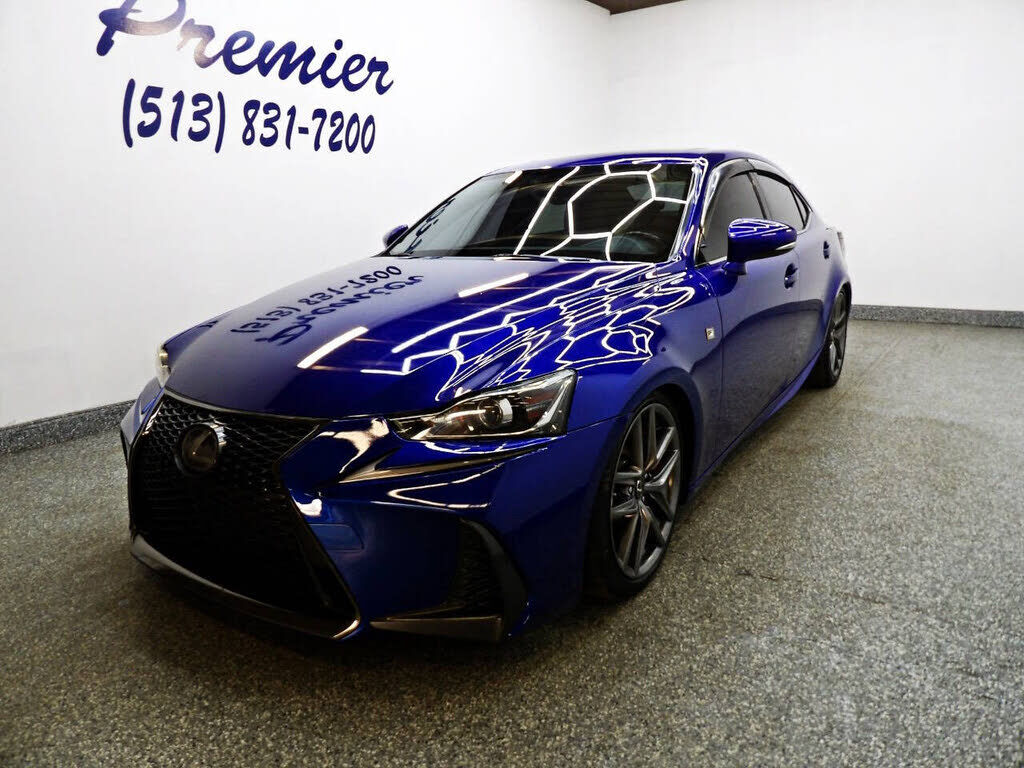 2017 LEXUS IS