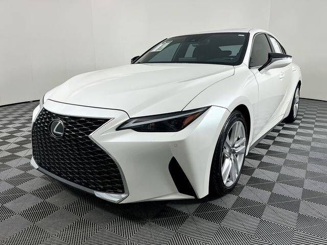 2023 LEXUS IS