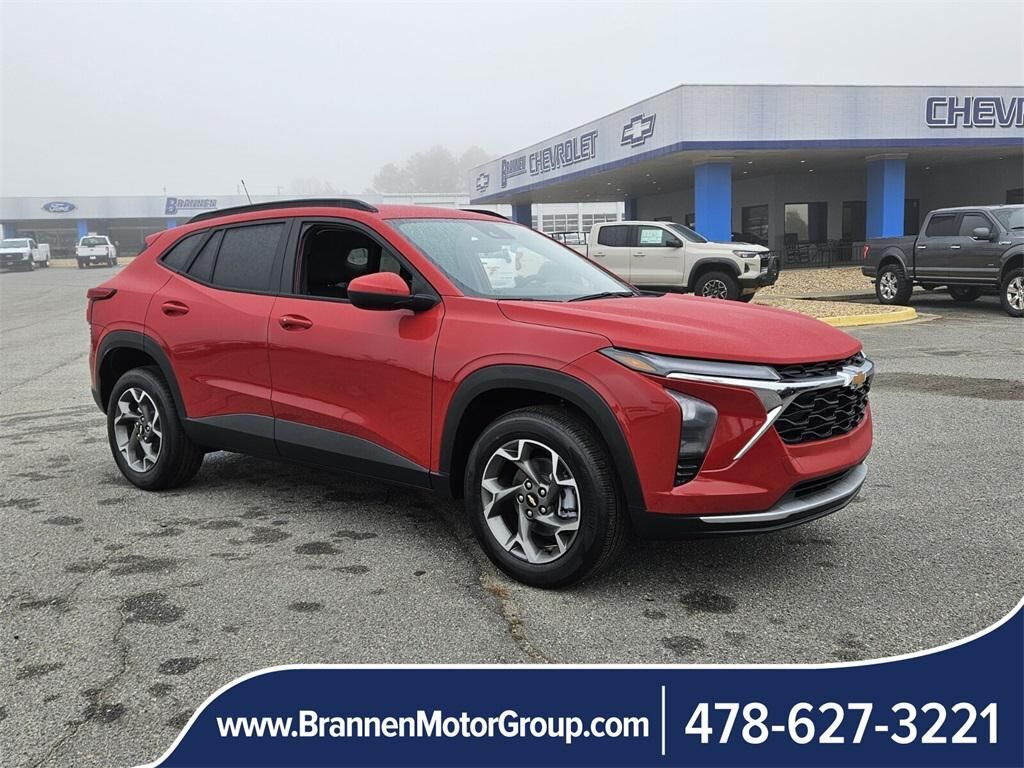 2026 CHEVROLET Trax
