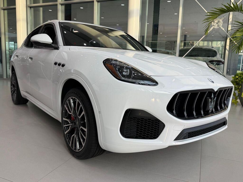 2025 MASERATI Grecale