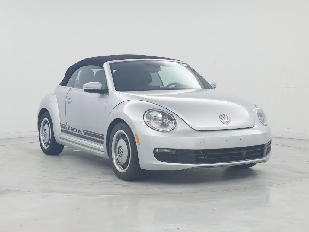 2016 VOLKSWAGEN Beetle