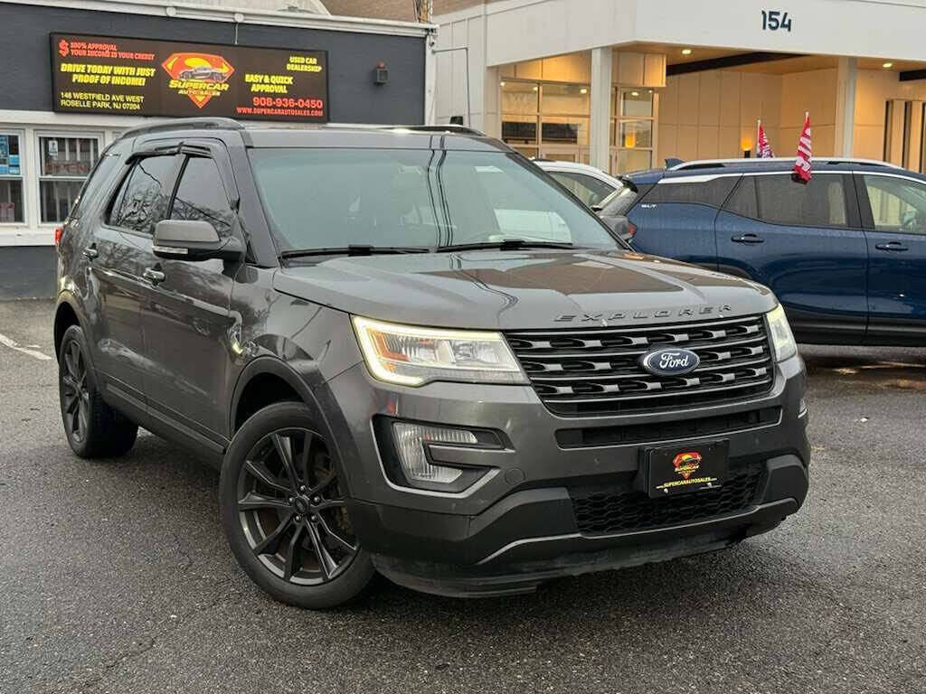 2017 FORD Explorer