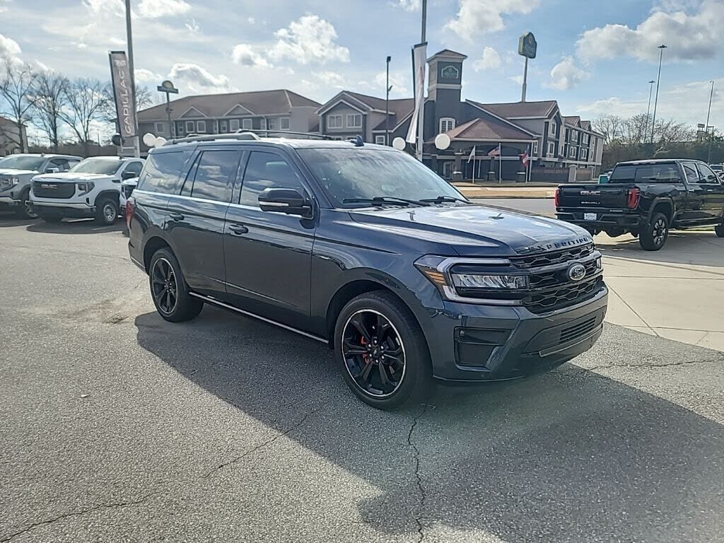 2022 FORD Expedition