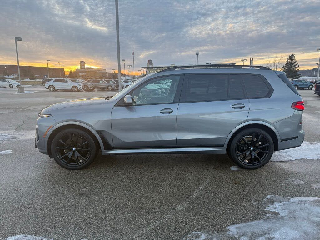 2024 BMW X7