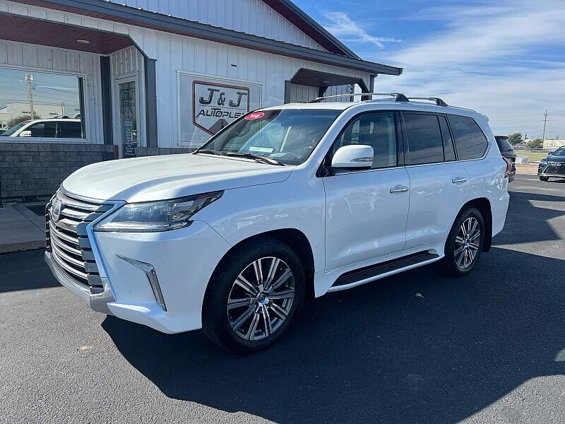 2016 LEXUS LX