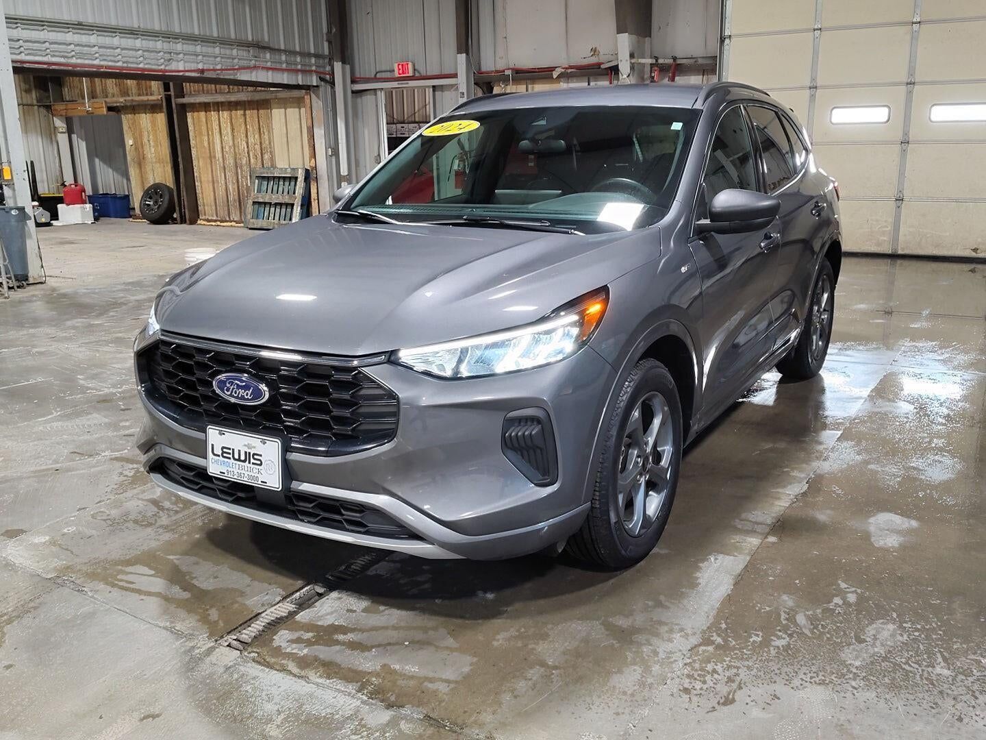 2024 FORD Escape