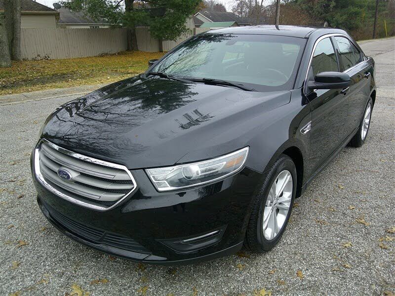 2018 FORD Taurus