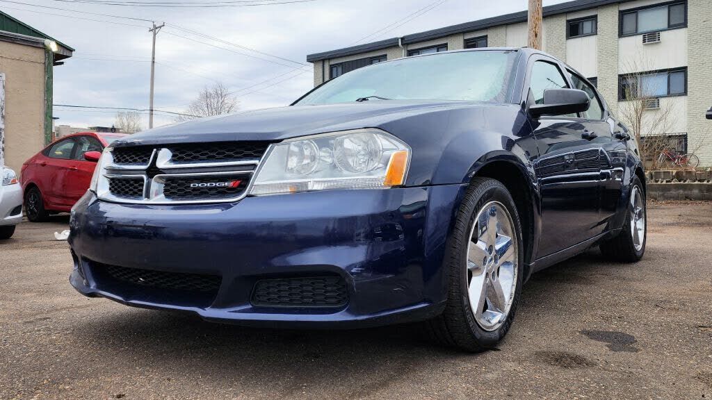 2014 DODGE Avenger