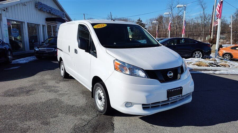 2021 NISSAN NV200