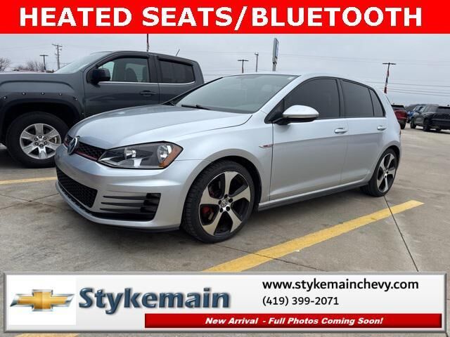 2016 VOLKSWAGEN Golf GTI