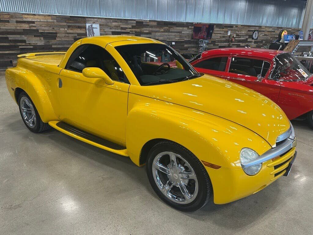 2004 CHEVROLET SSR
