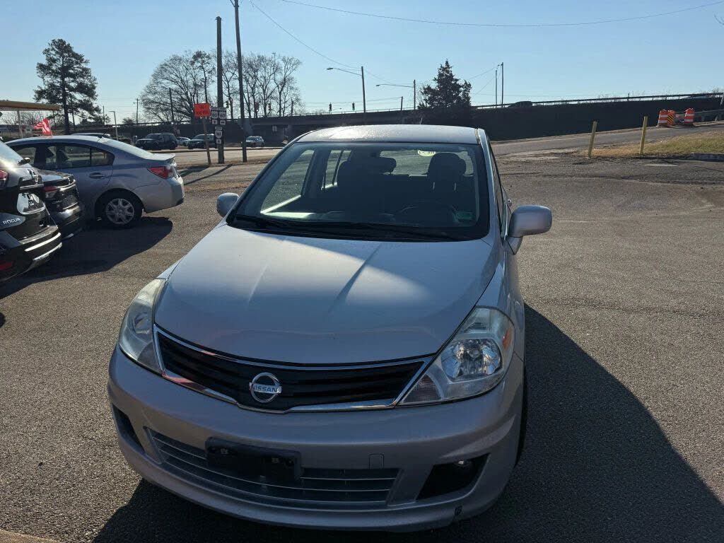 2010 NISSAN Versa