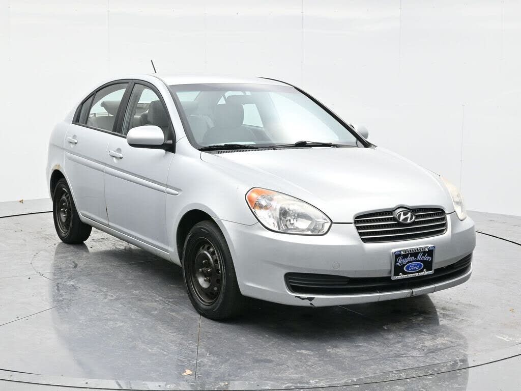 2010 HYUNDAI Accent