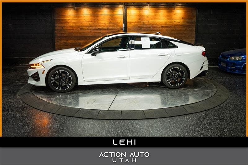 2022 KIA K5