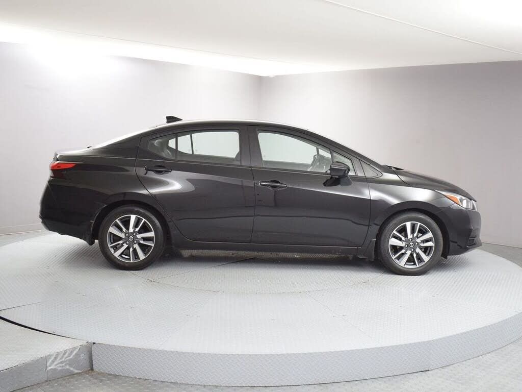 2020 NISSAN Versa
