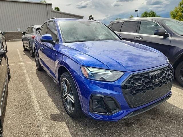 2023 AUDI Q5 e