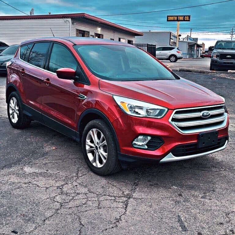 2017 FORD Escape