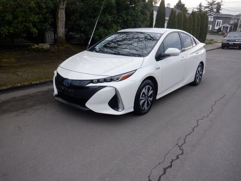 2017 TOYOTA Prius