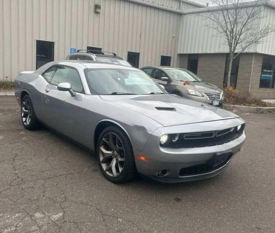 2017 DODGE Challenger
