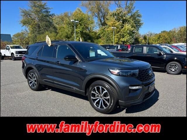 2022 FORD Explorer