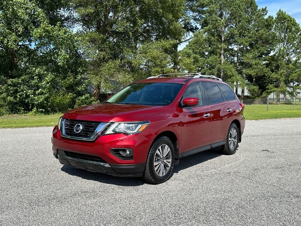 2020 NISSAN Pathfinder