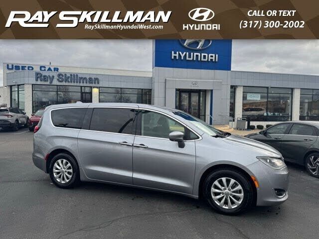 2019 CHRYSLER Pacifica