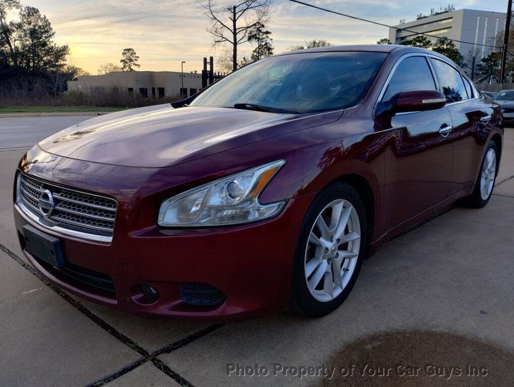 2011 NISSAN Maxima