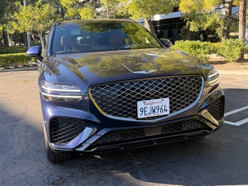 2023 GENESIS GV70