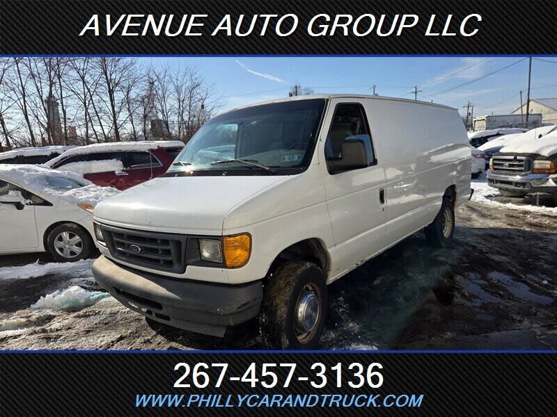 2004 FORD E-250