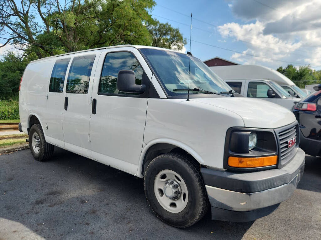 2017 GMC Savana