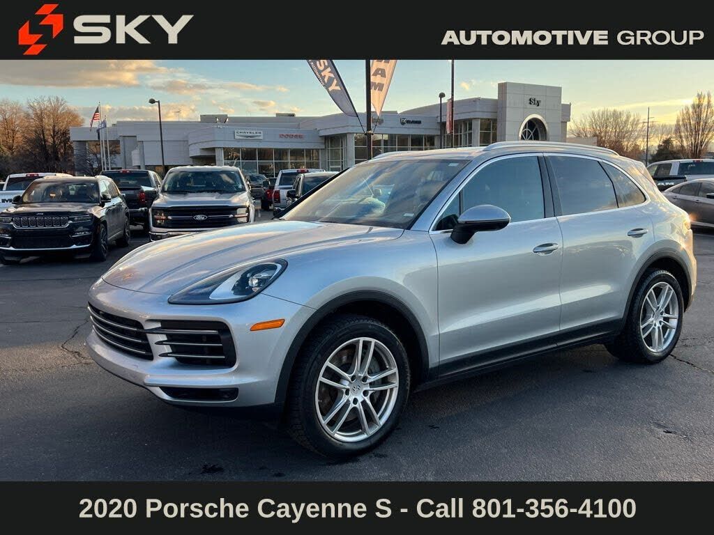 2020 PORSCHE Cayenne