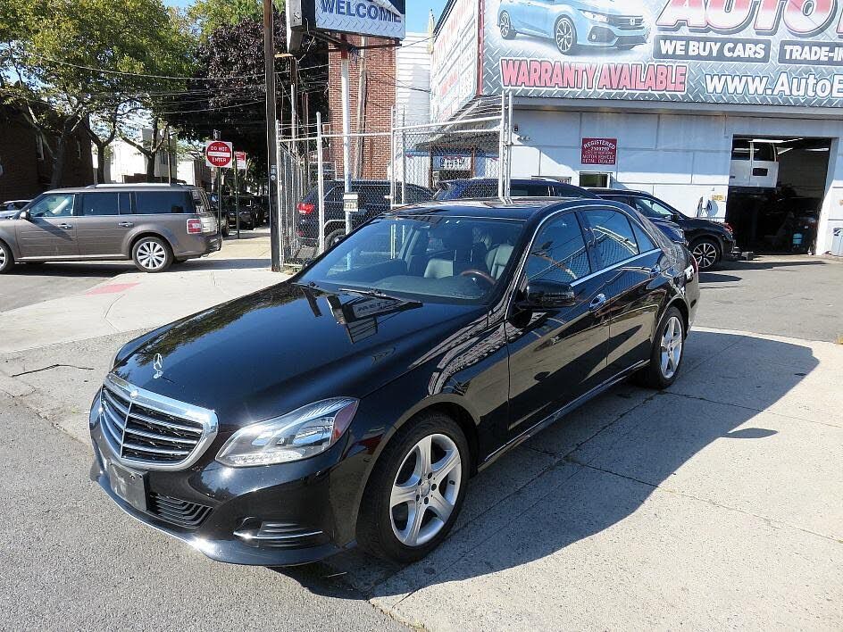 2013 MERCEDES-BENZ E-Class