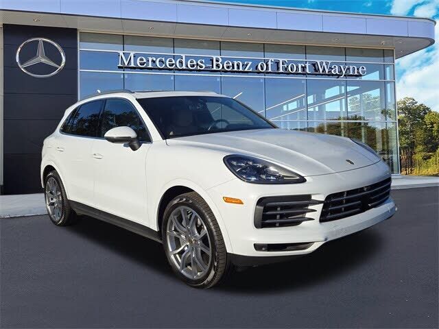 2023 PORSCHE Cayenne