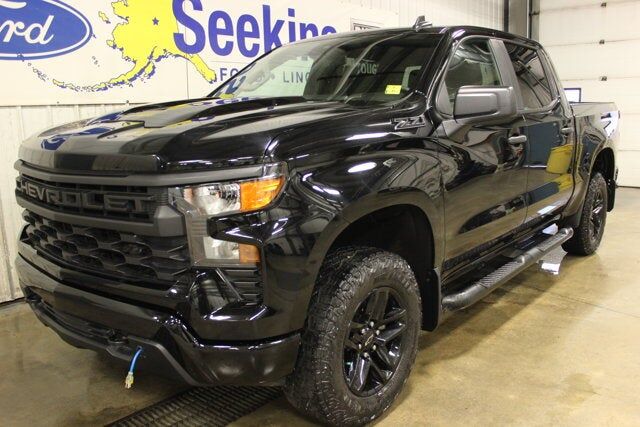 2024 CHEVROLET Silverado