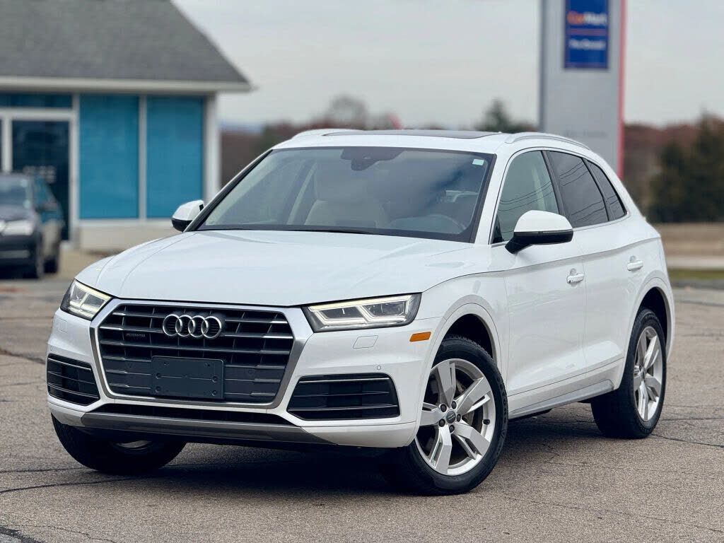 2018 AUDI Q5