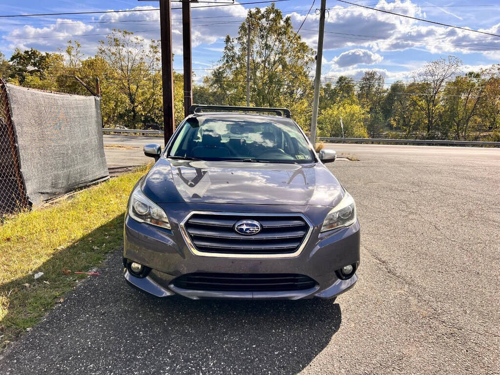 2017 SUBARU Legacy