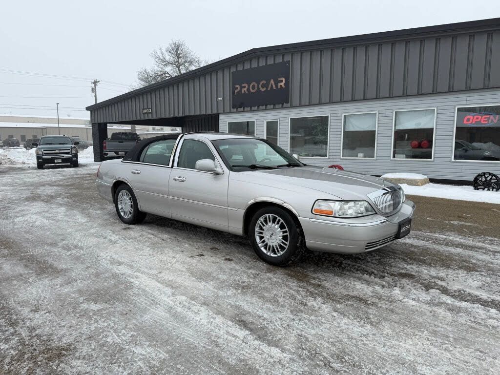 Lincoln Town Car