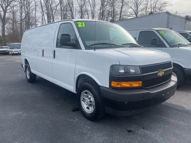 2021 CHEVROLET Express