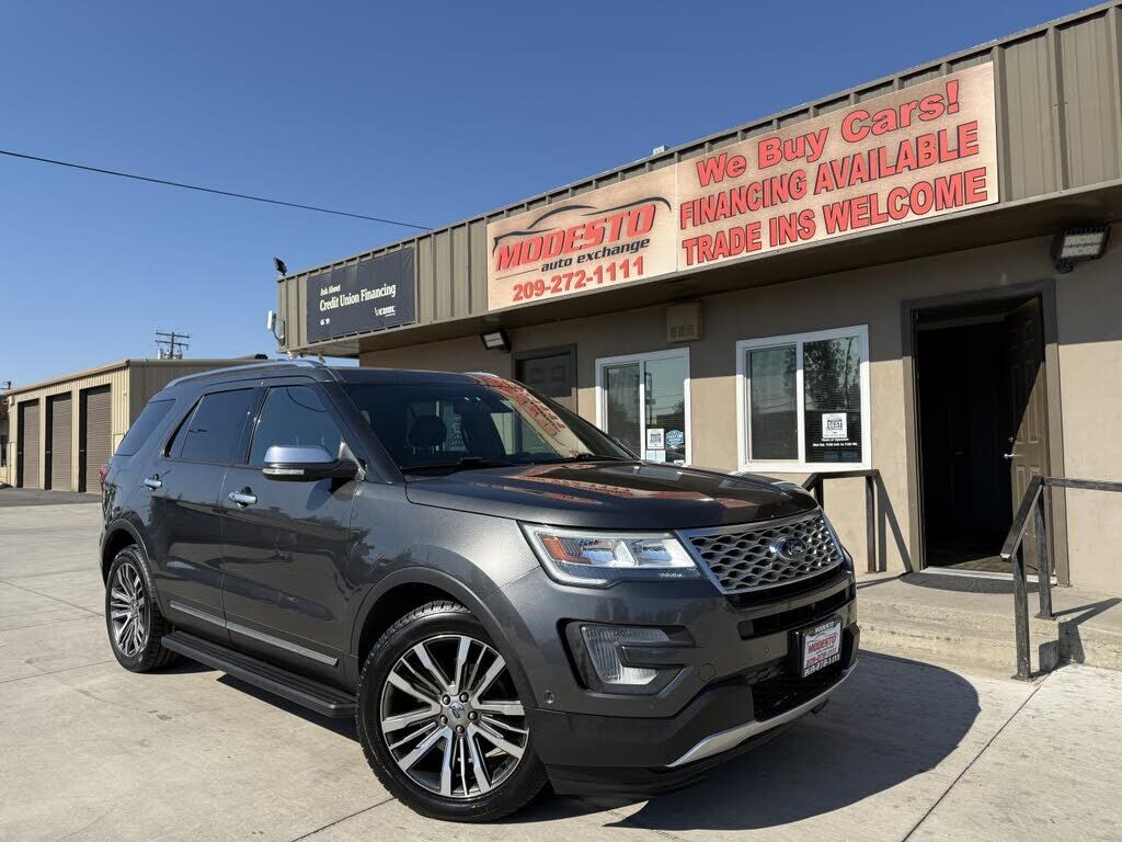 2017 FORD Explorer