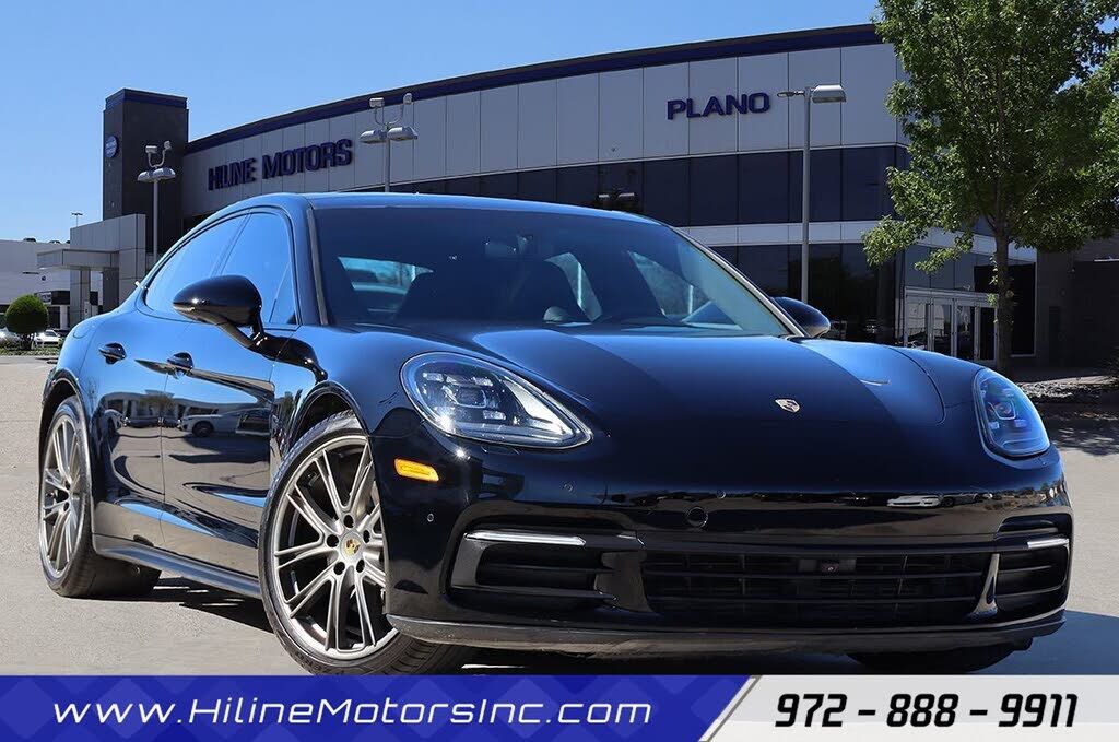2018 PORSCHE Panamera