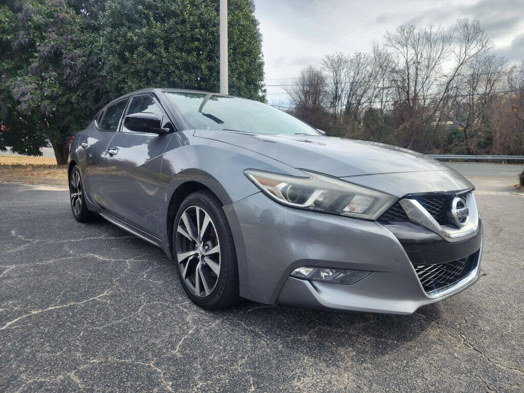 2017 NISSAN Maxima