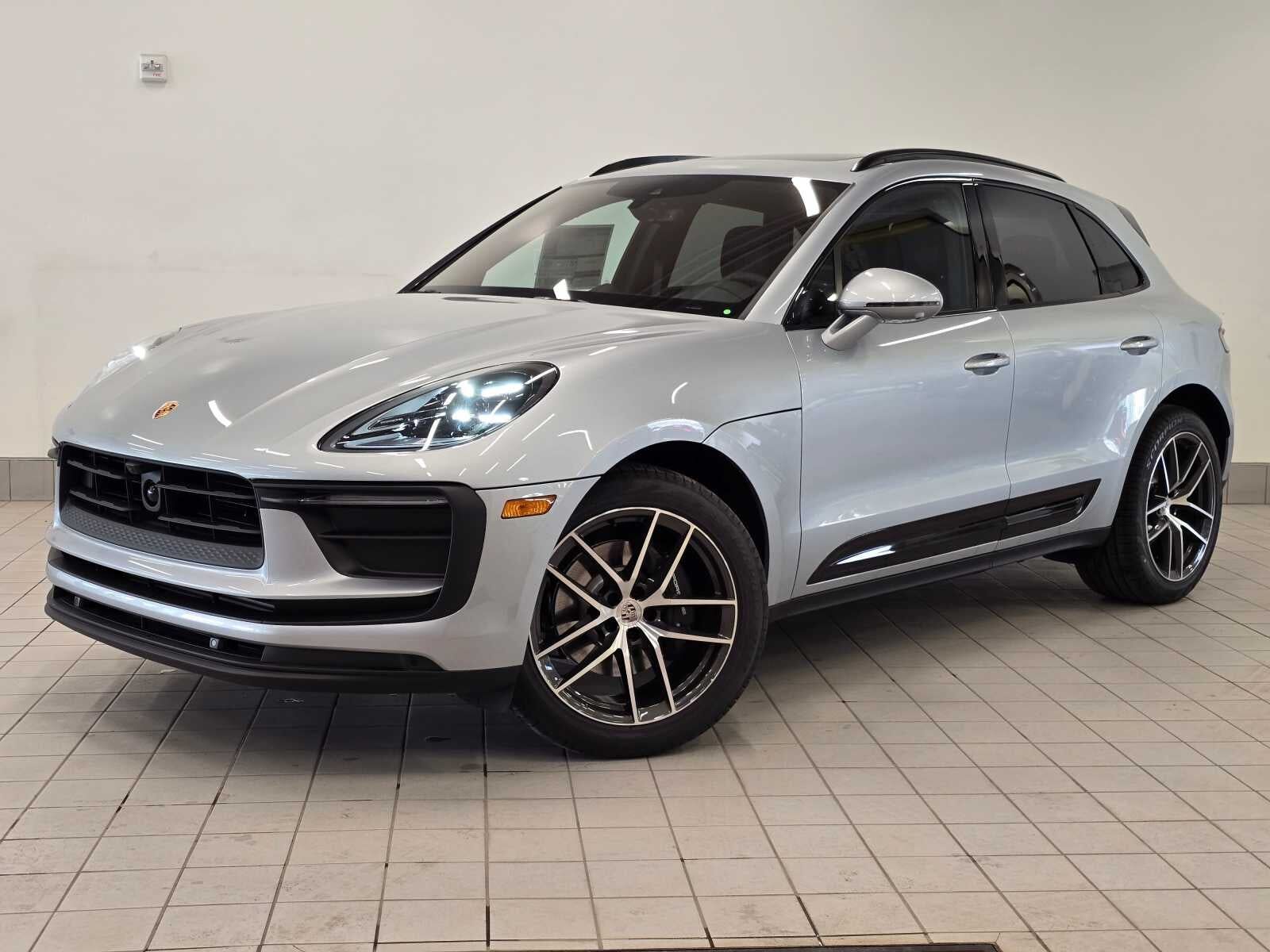 2024 PORSCHE Macan