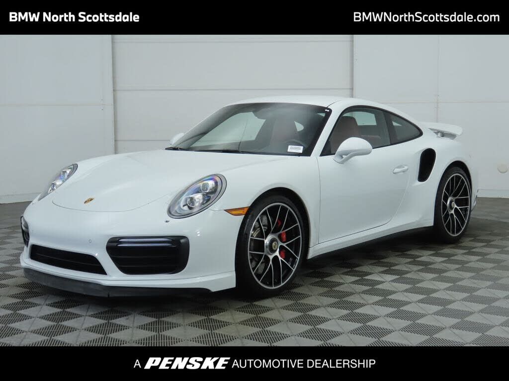 2018 PORSCHE 911