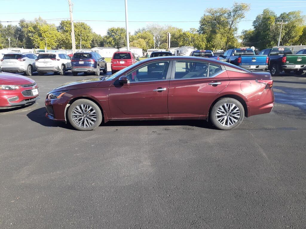 2023 NISSAN Altima